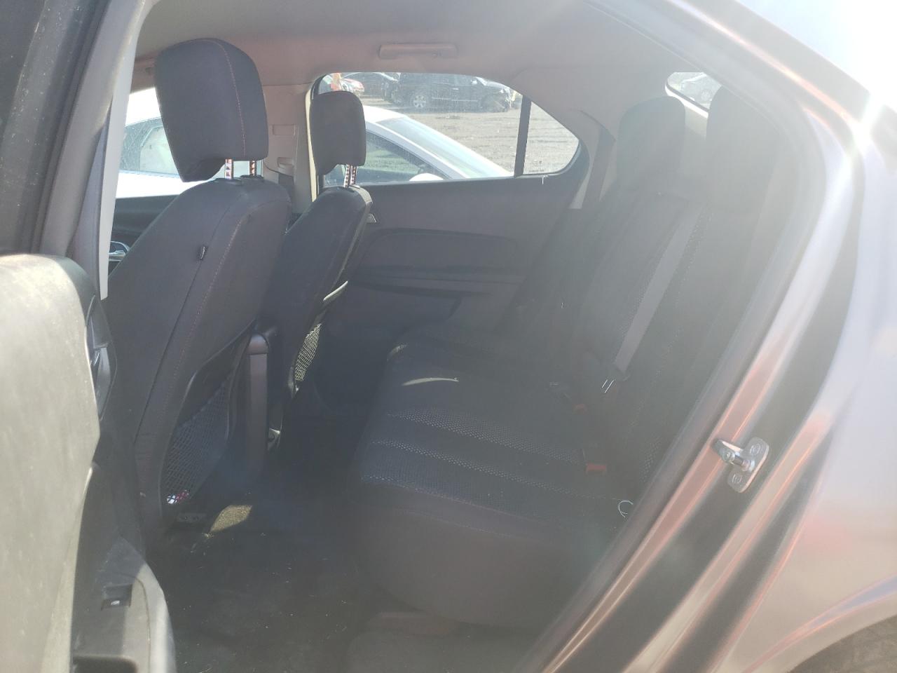 2010 Chevrolet Equinox - Image 11