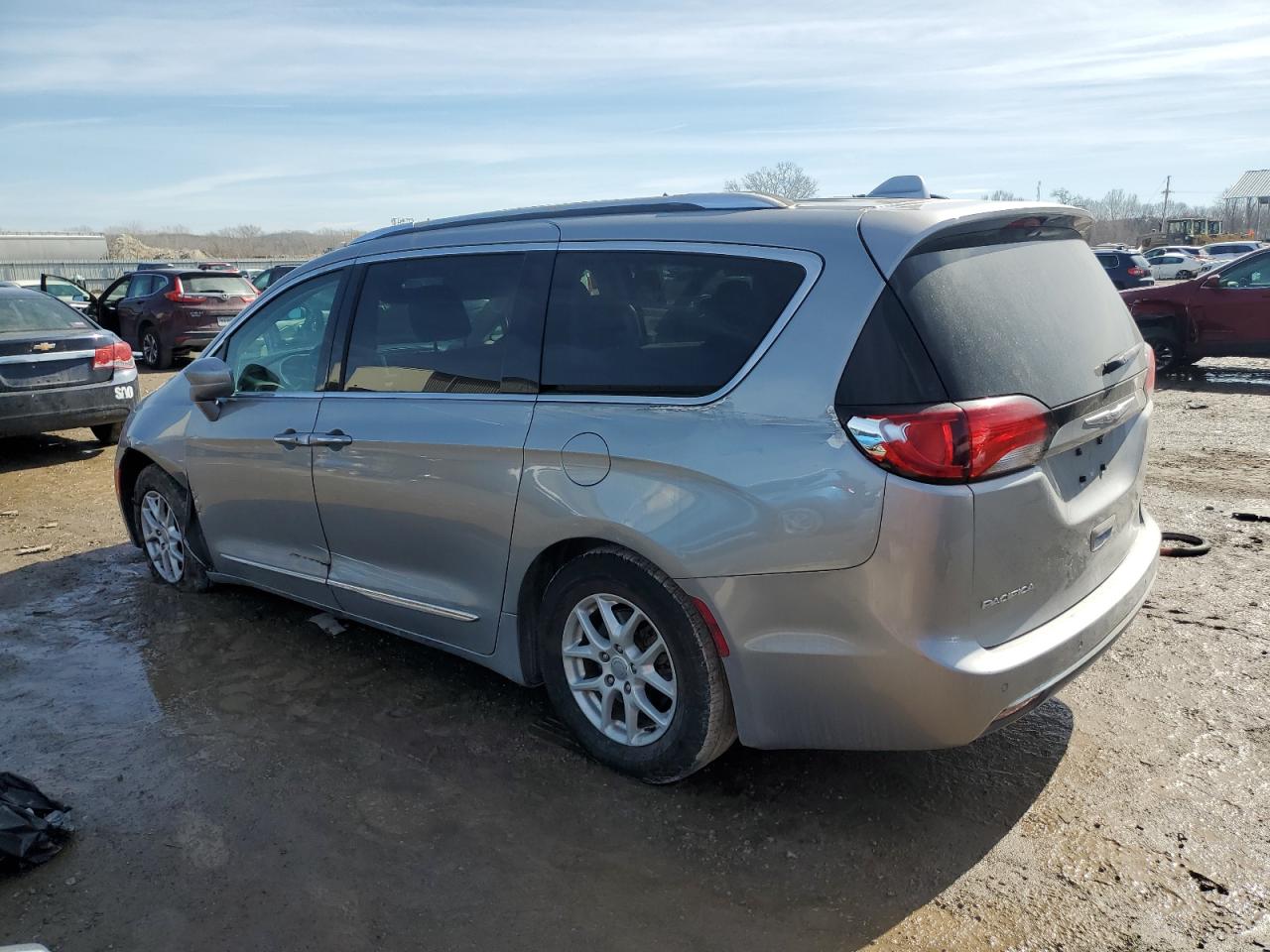 2020 Chrysler Pacifica - Image 2
