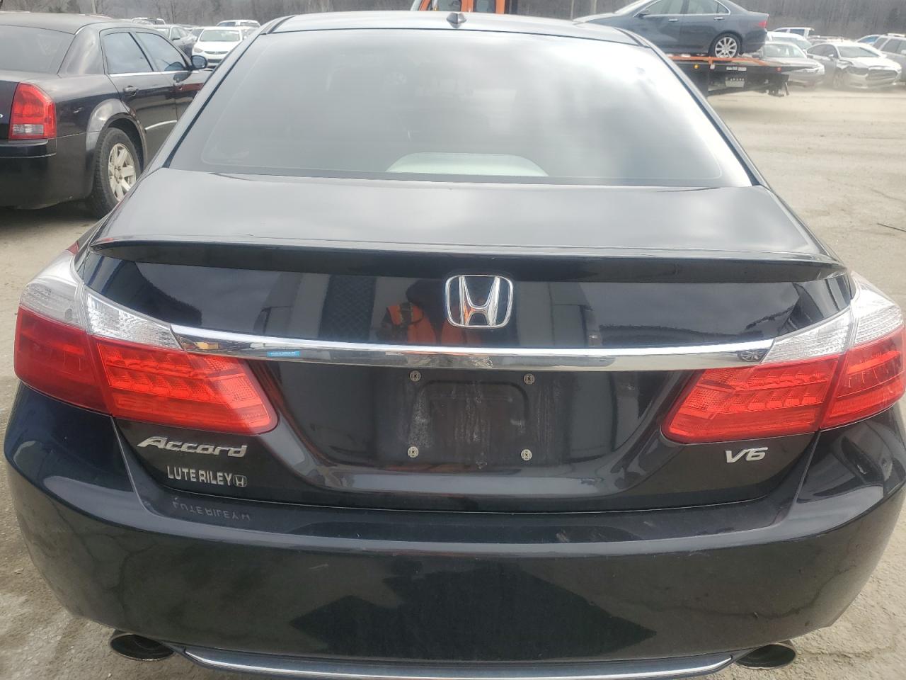 2013 Honda Accord - Image 6