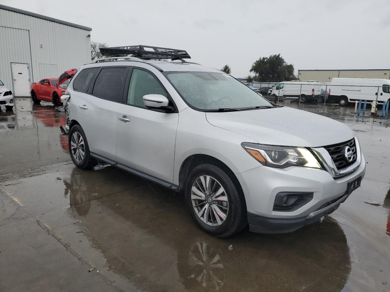 2019 Nissan Pathfinder - Image 4