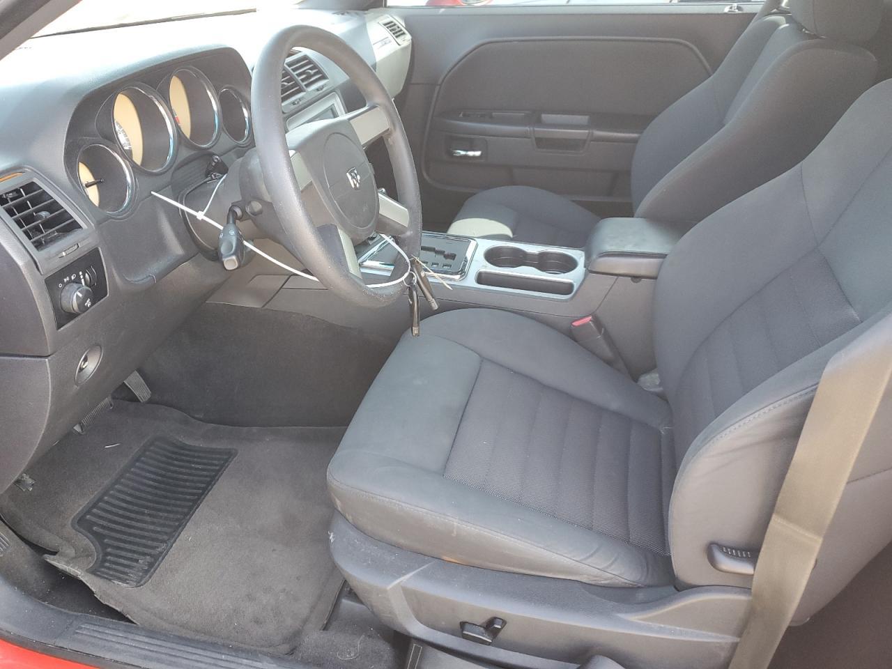 2010 Dodge Challenger - Image 7