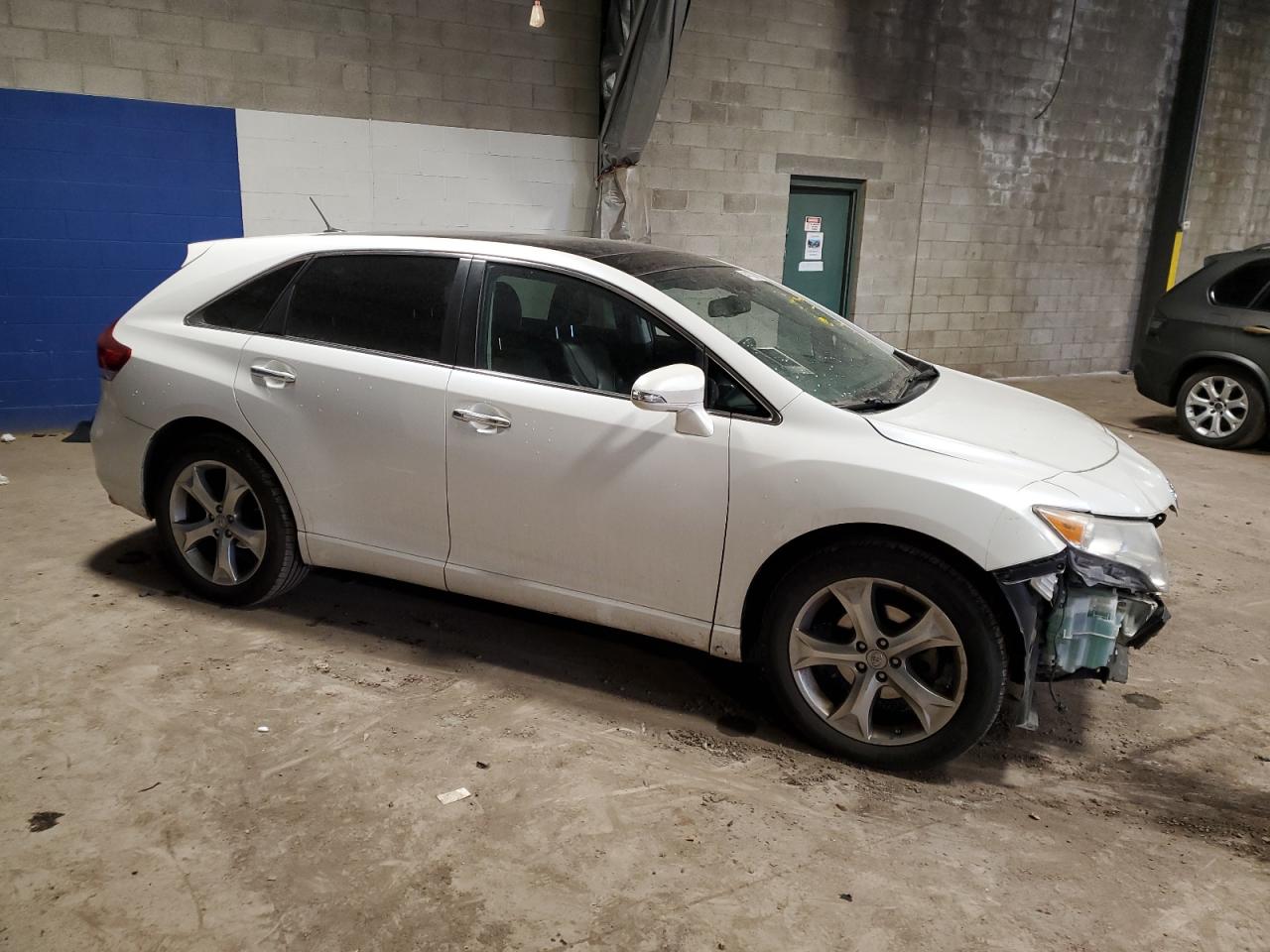 2013 Toyota Venza - Image 4