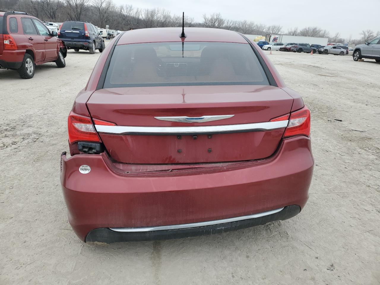 2013 Chrysler 200 - Image 6