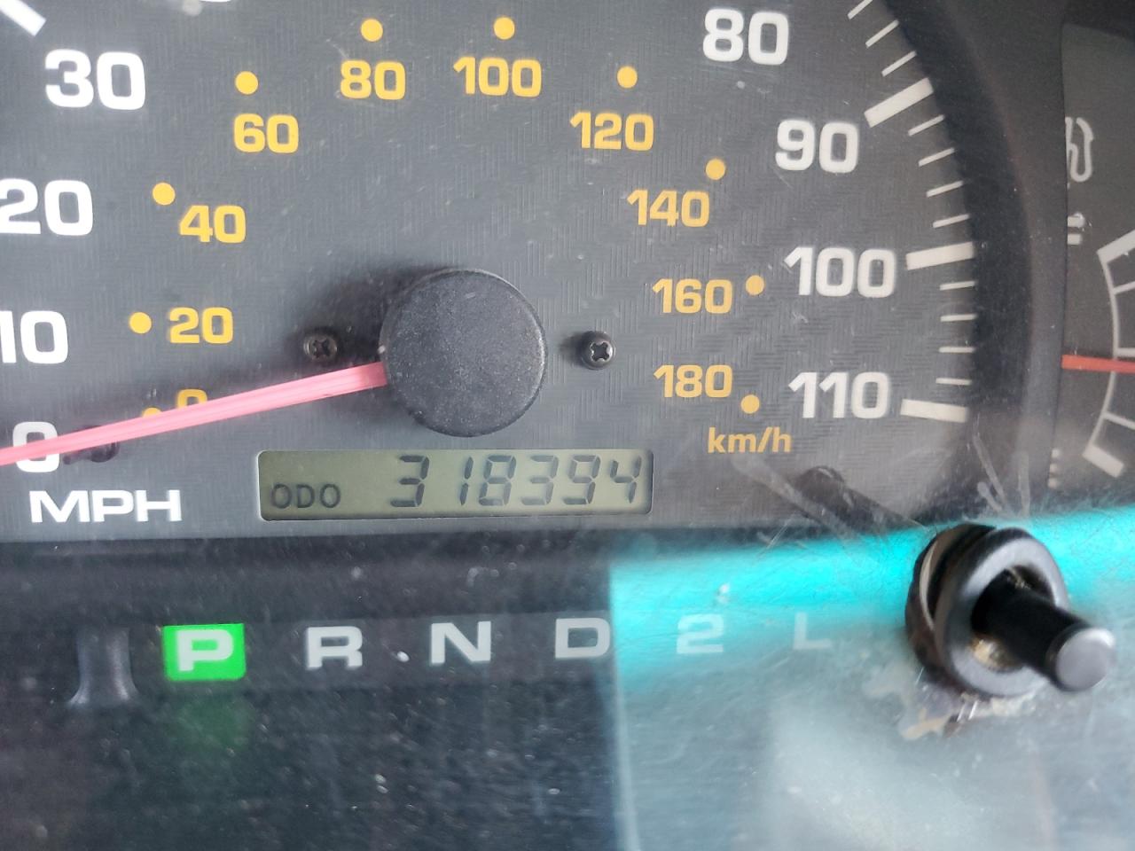 2002 Toyota 4Runner - Image 9