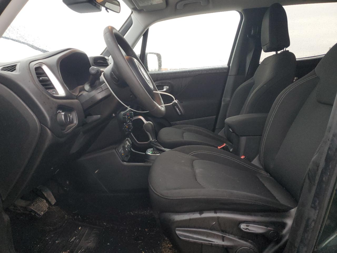 2021 Jeep Renegade - Image 7