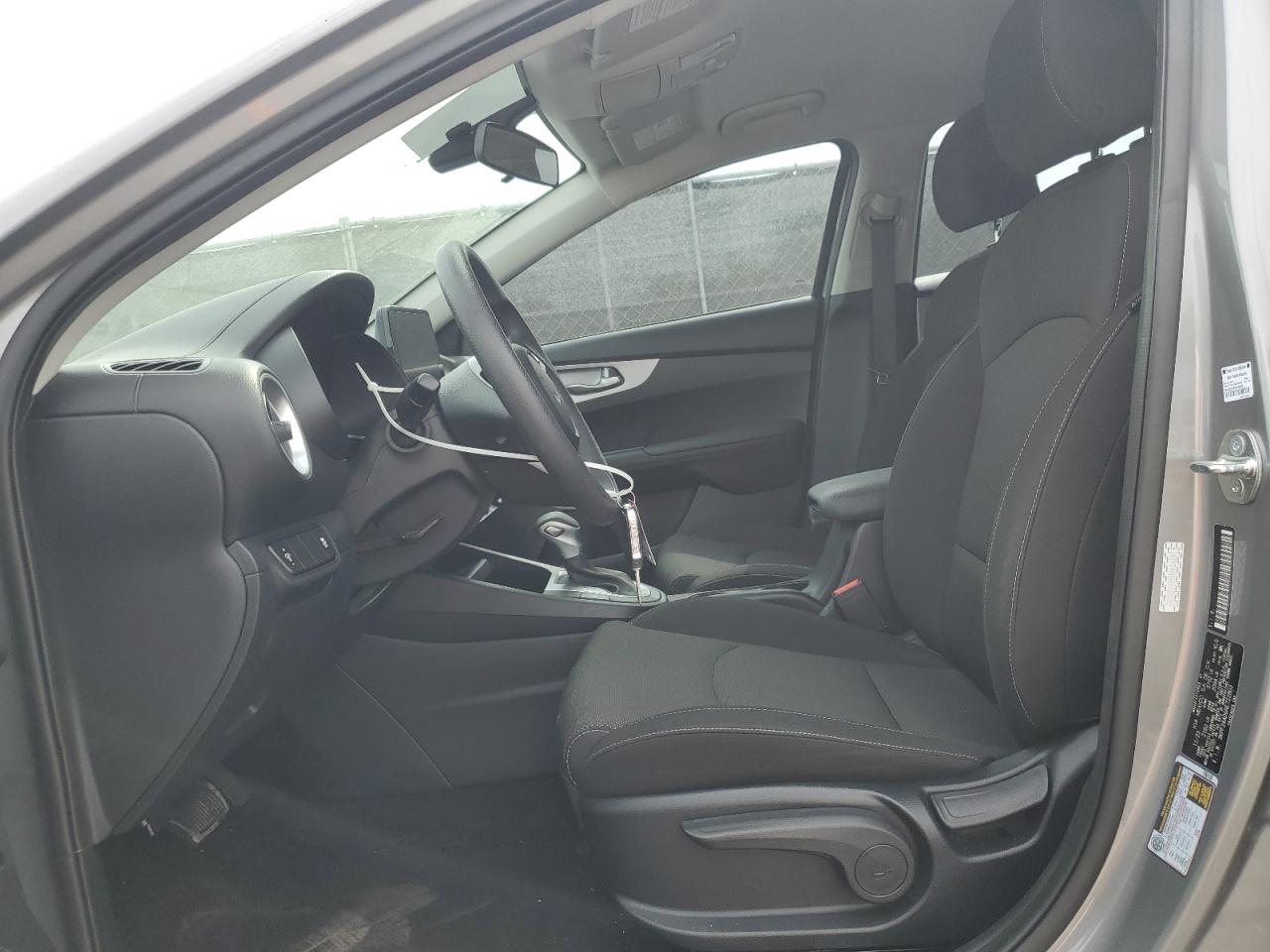 2024 Kia Forte - Image 7