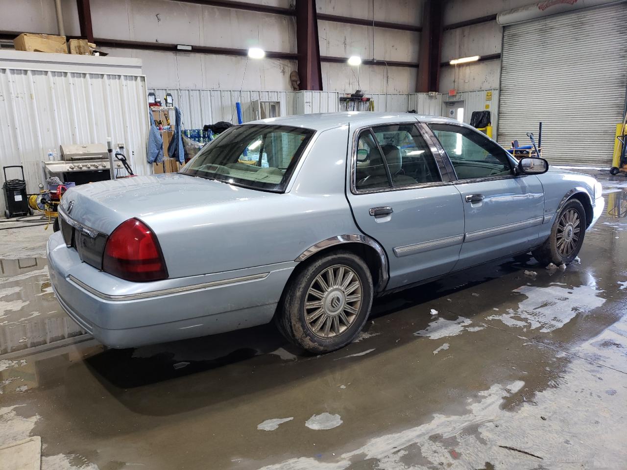 2010 Mercury Grand Marquis - Image 3