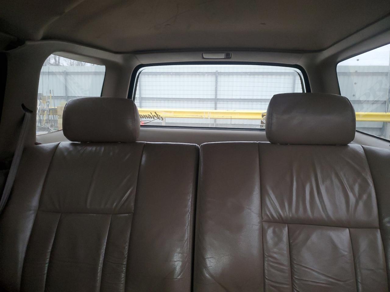 2000 Toyota 4Runner - Image 10