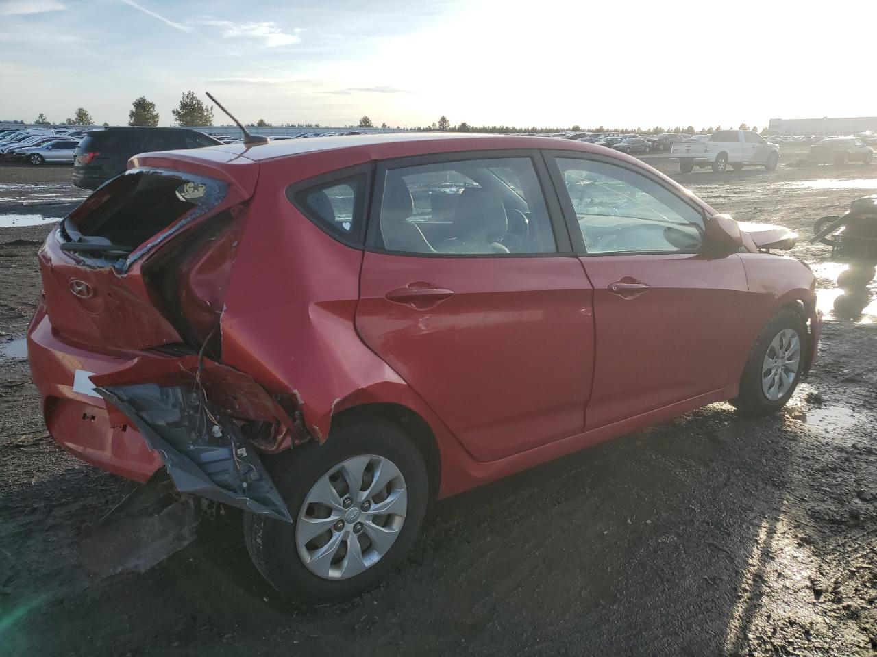 2015 Hyundai Accent - Image 3