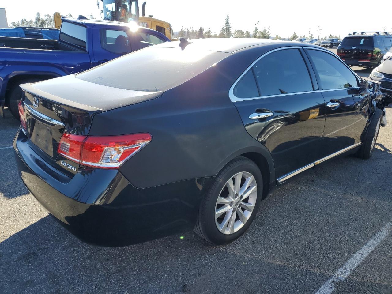 2010 Lexus ES - Image 3