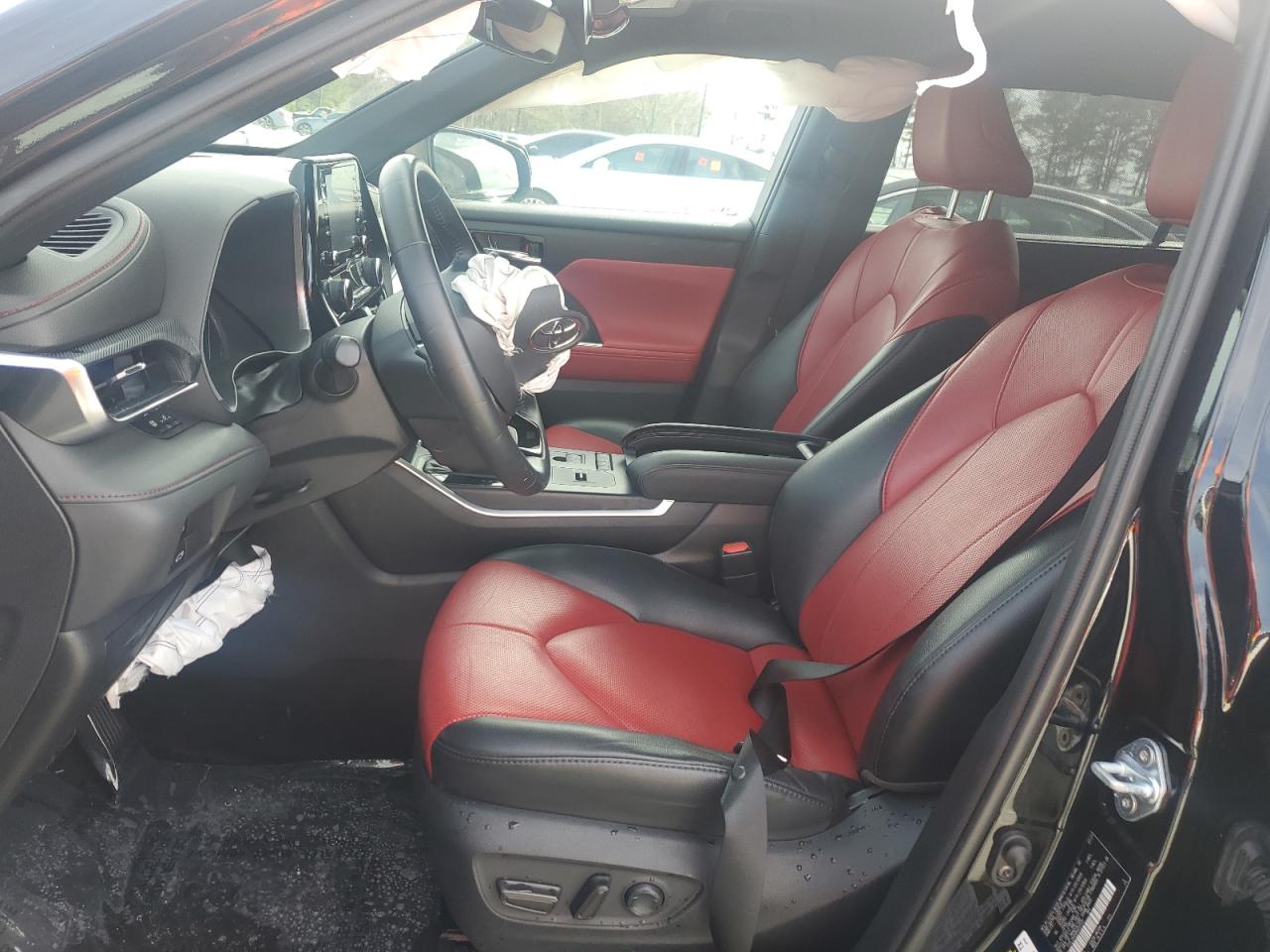 2021 Toyota Highlander - Image 7