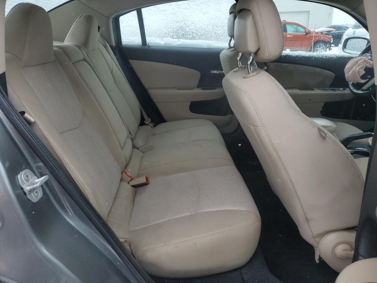 2012 Chrysler 200 - Image 10