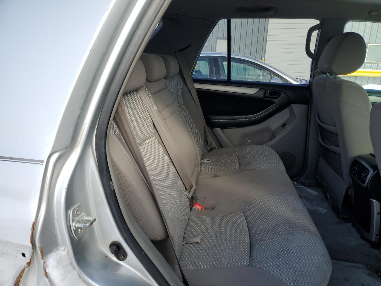 2006 Toyota 4Runner - Image 11
