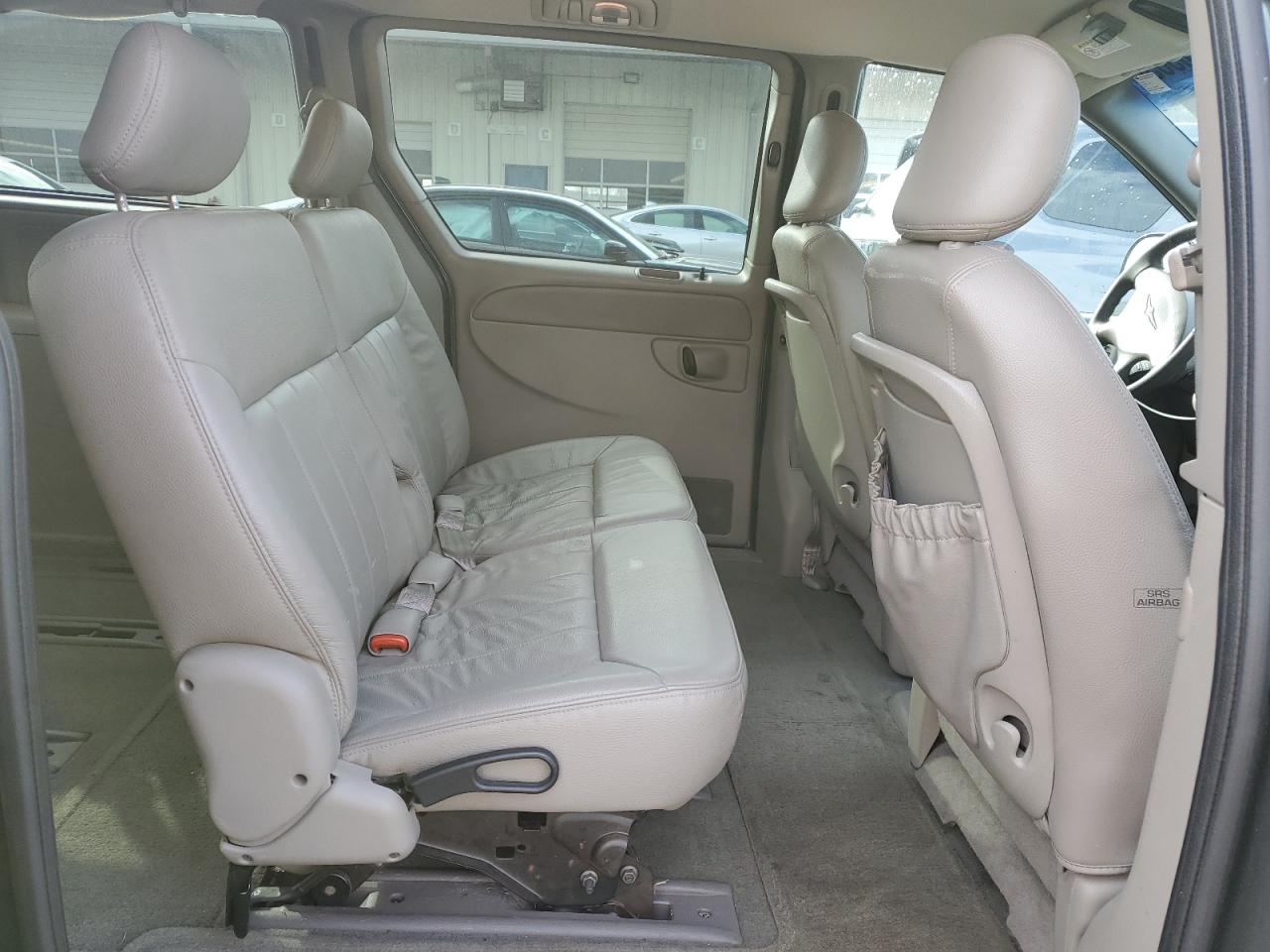 2002 Chrysler Town & Country - Image 11