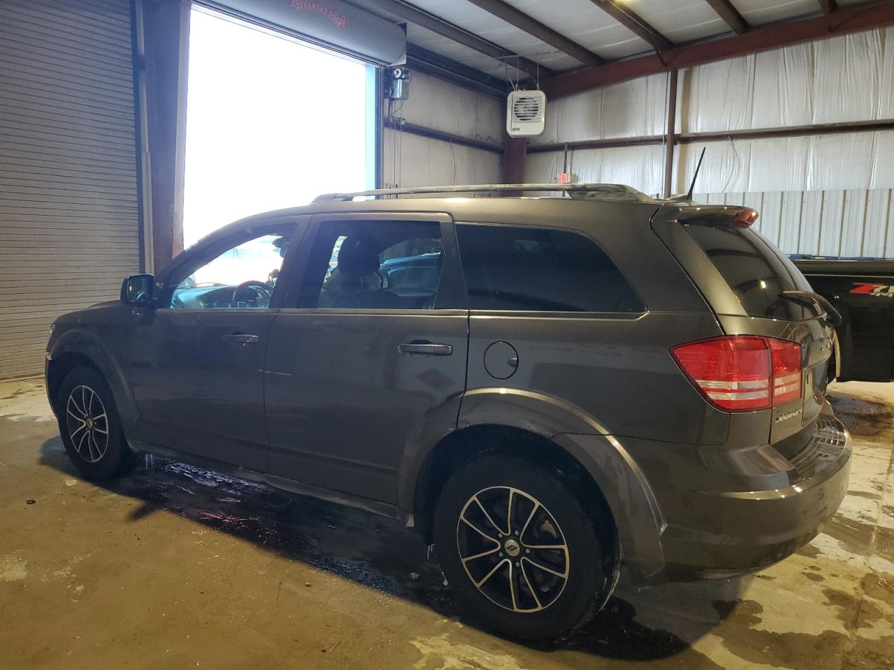 2018 Dodge Journey - Image 2