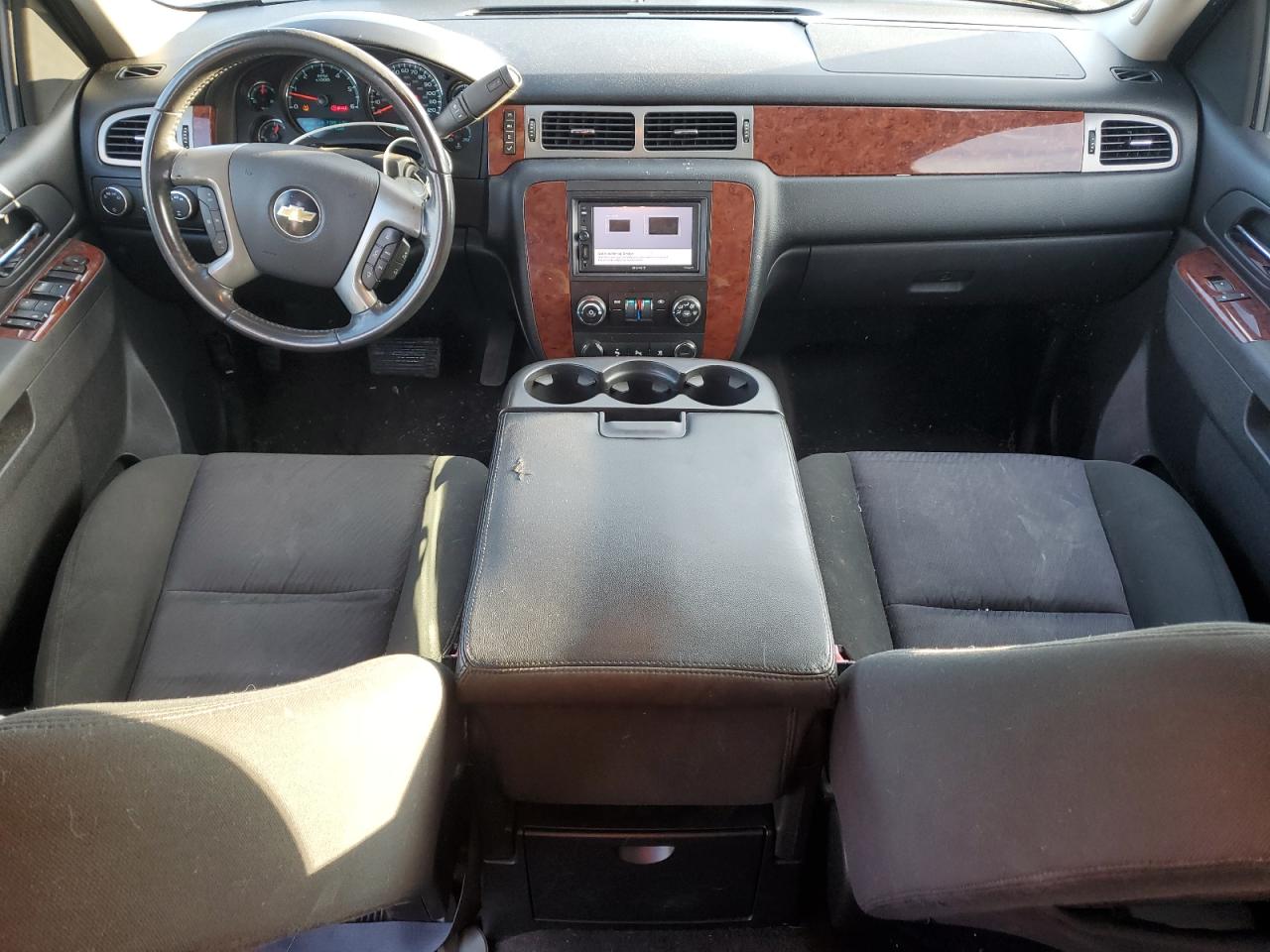 2011 Chevrolet Tahoe - Image 8