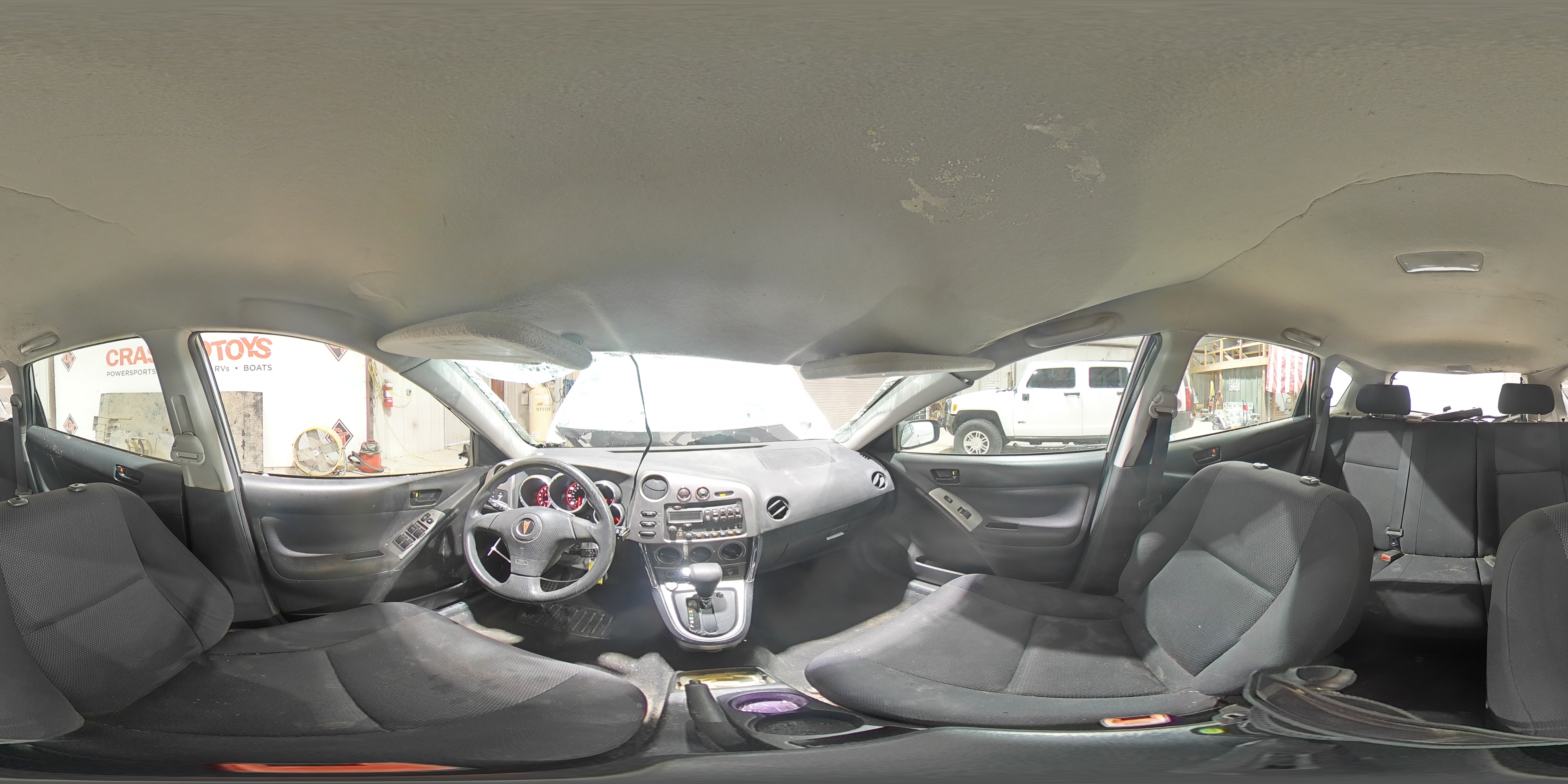 2005 Pontiac Vibe - Image 12