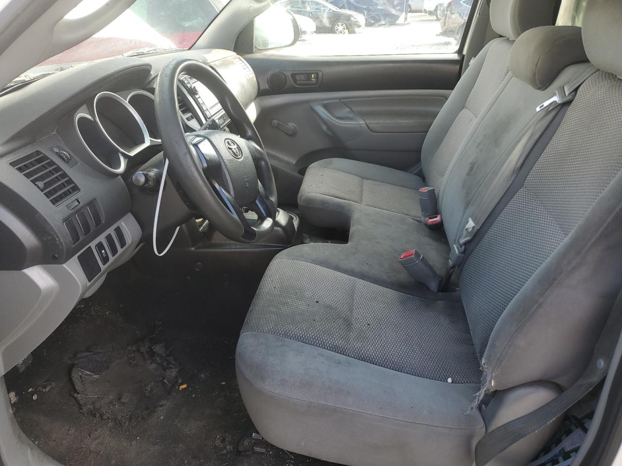 2013 Toyota Tacoma - Image 7