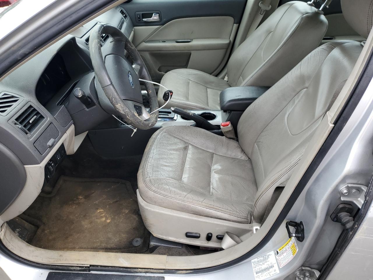 2012 Ford Fusion - Image 7