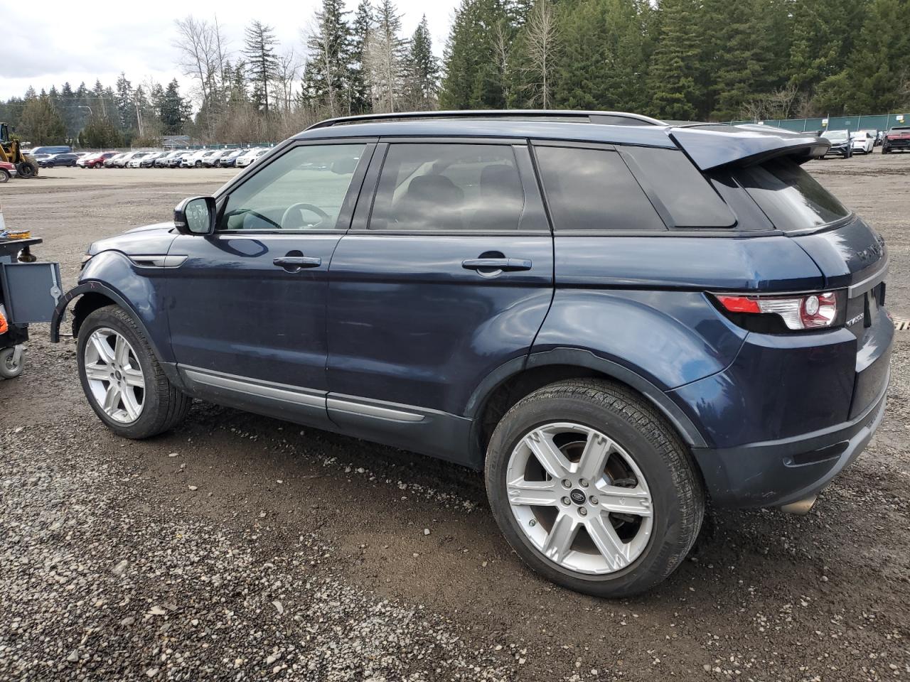 2013 Land Rover Range Rover - Image 2