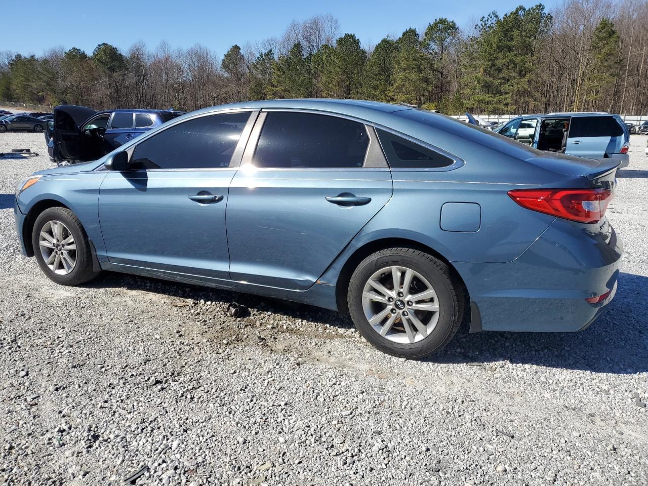 2015 Hyundai Sonata - Image 2