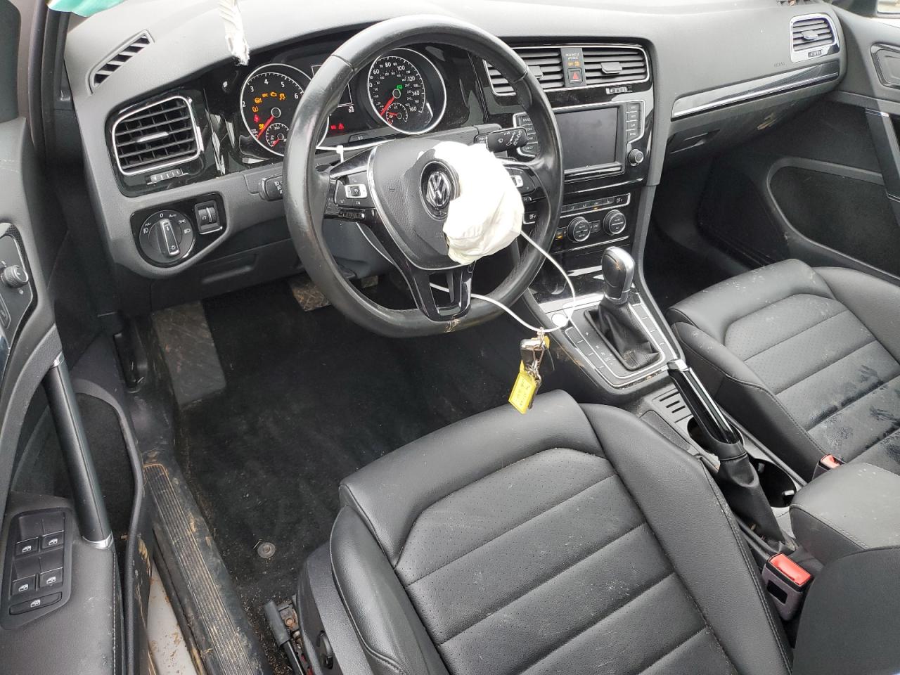 2017 Volkswagen Golf - Image 8