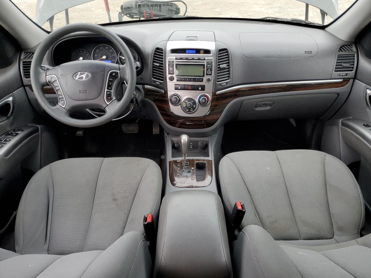 2012 Hyundai Santa Fe - Image 8