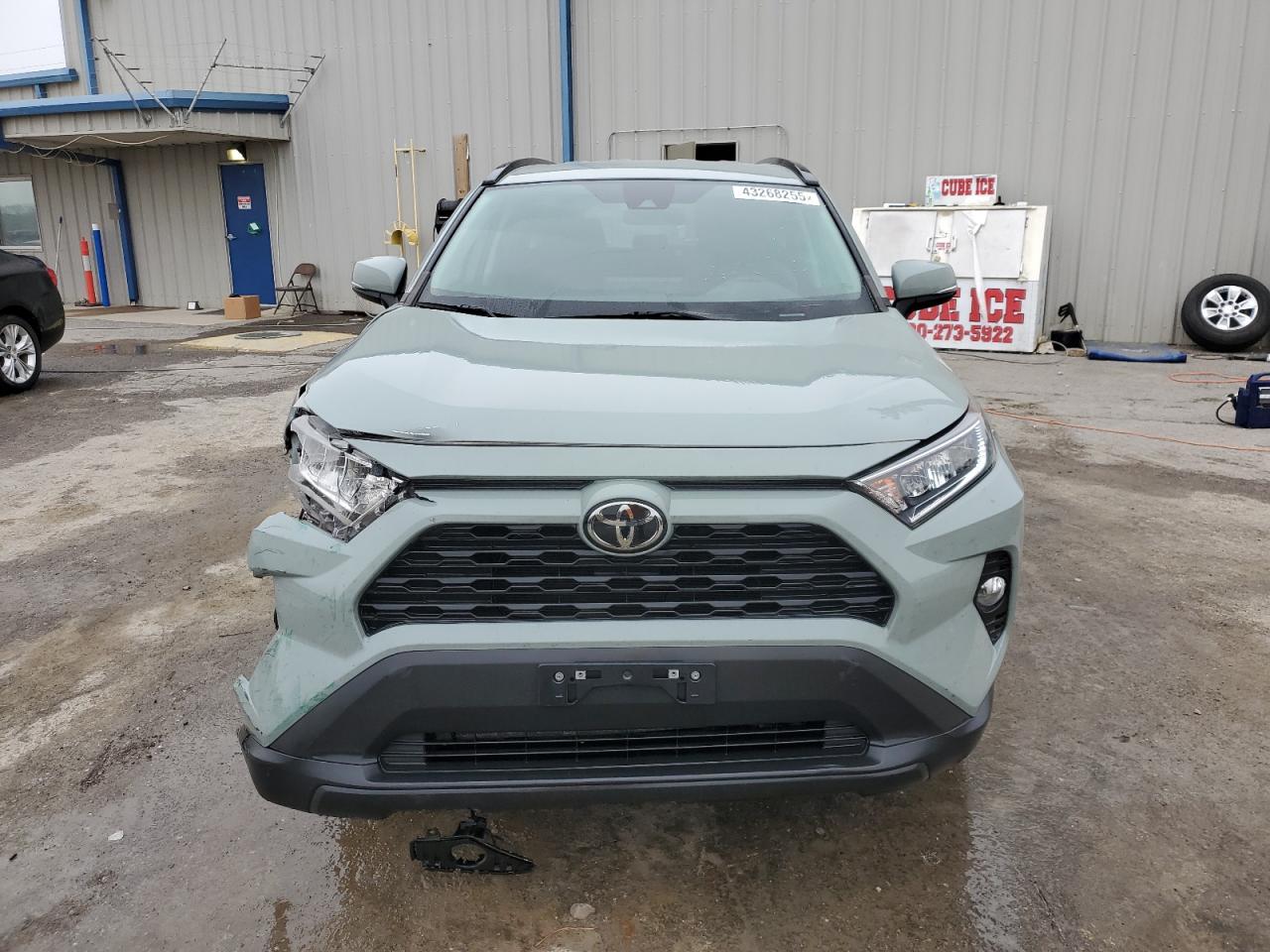 2021 Toyota RAV 4 - Image 5