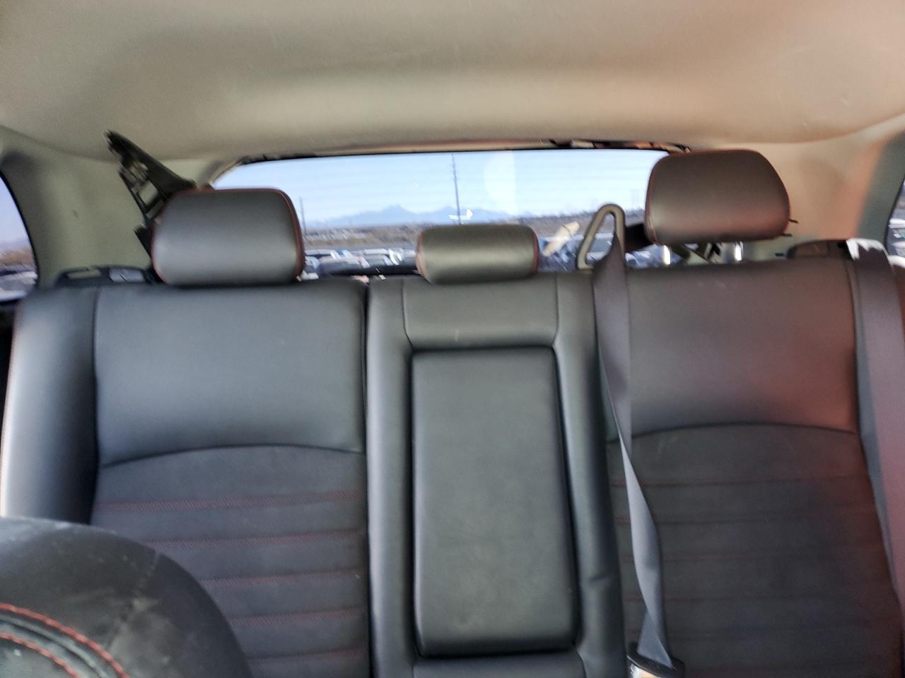 2018 Mitsubishi Outlander - Image 10