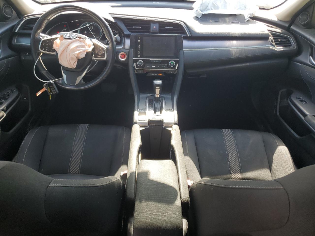 JHMFC1F38JX015779 HONDA CIVIC 2018