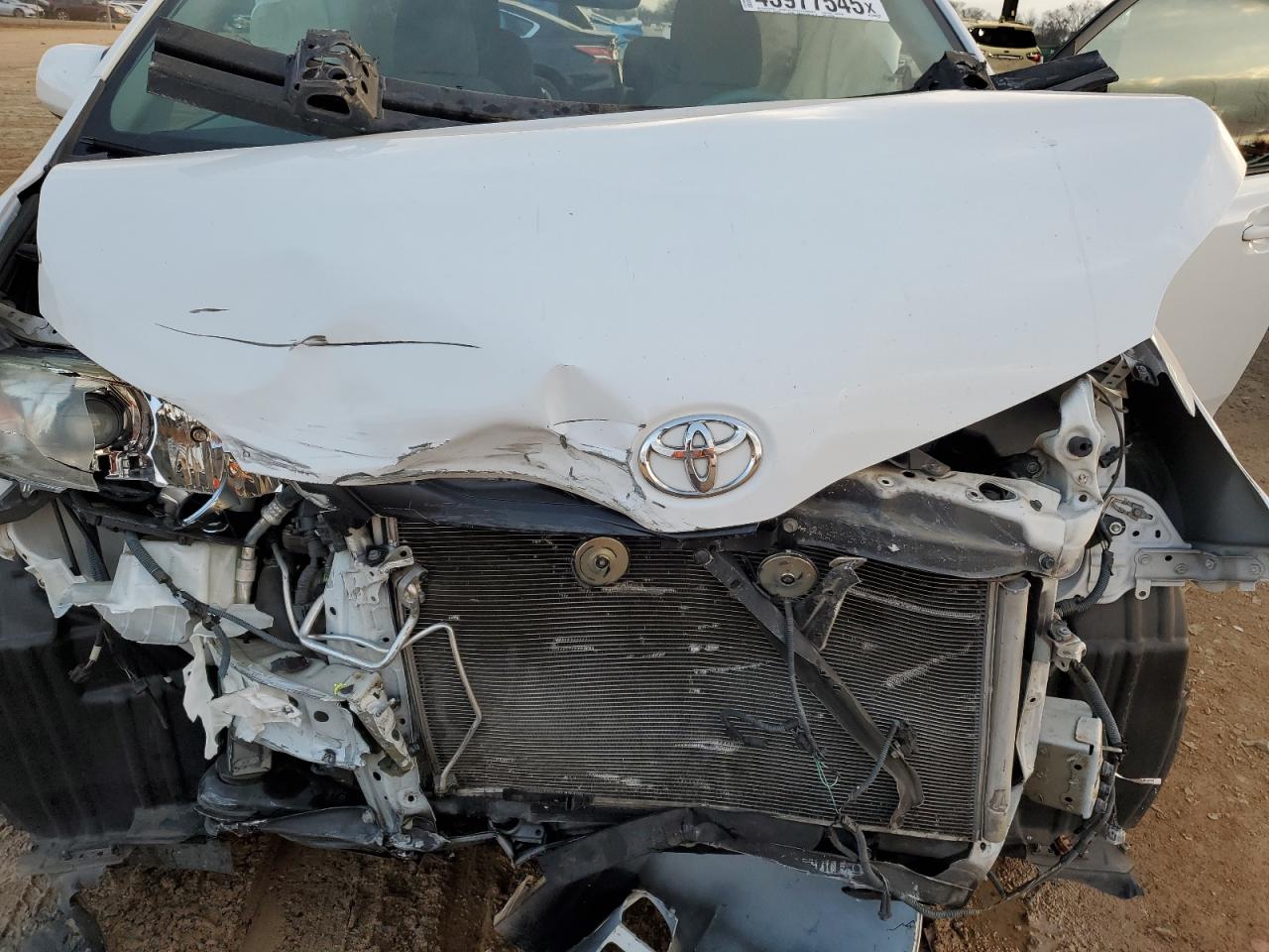 2014 Toyota Sienna - Image 13