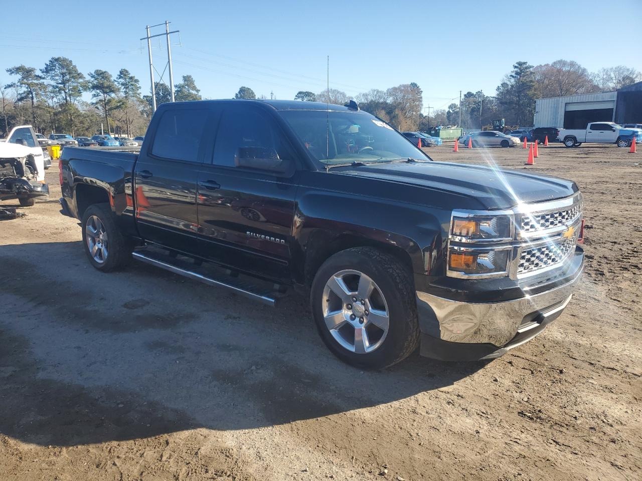 2015 Chevrolet Silverado - Image 4