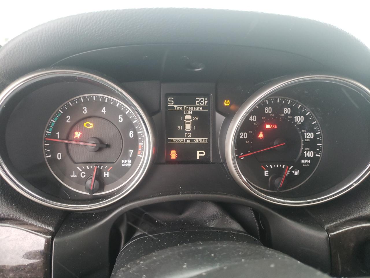 2012 Jeep Grand Cherokee - Image 9