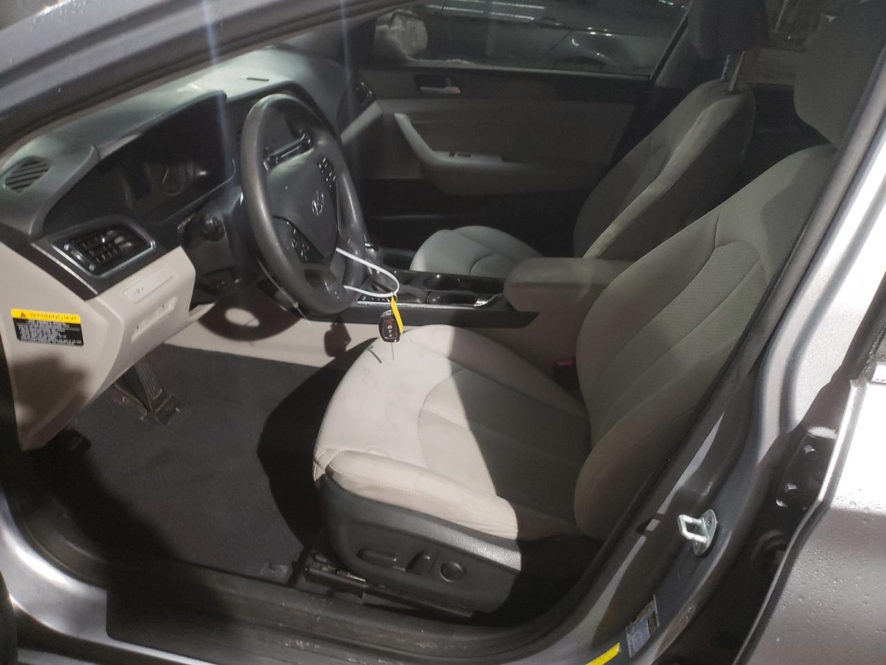 2015 Hyundai Sonata - Image 7