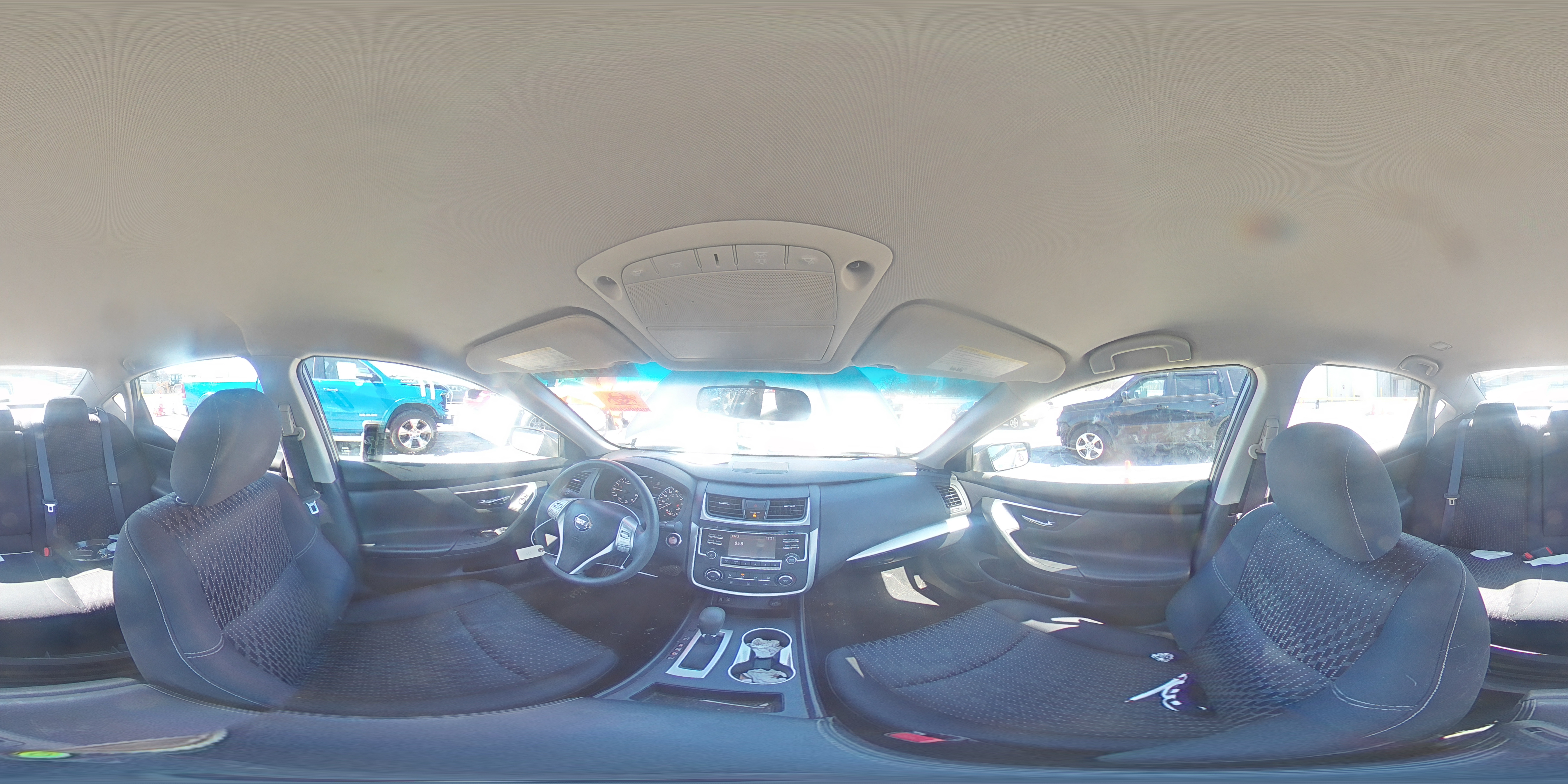 2016 Nissan Altima - Image 14