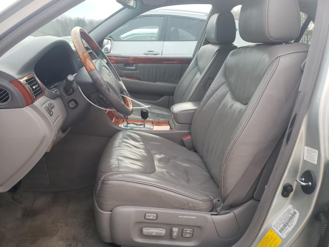 2002 Lexus LS - Image 7