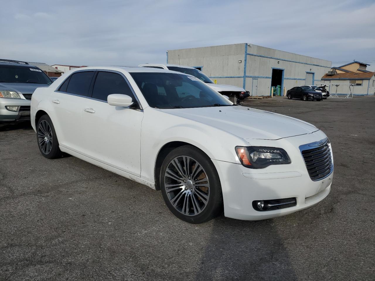 2013 Chrysler 300 - Image 4