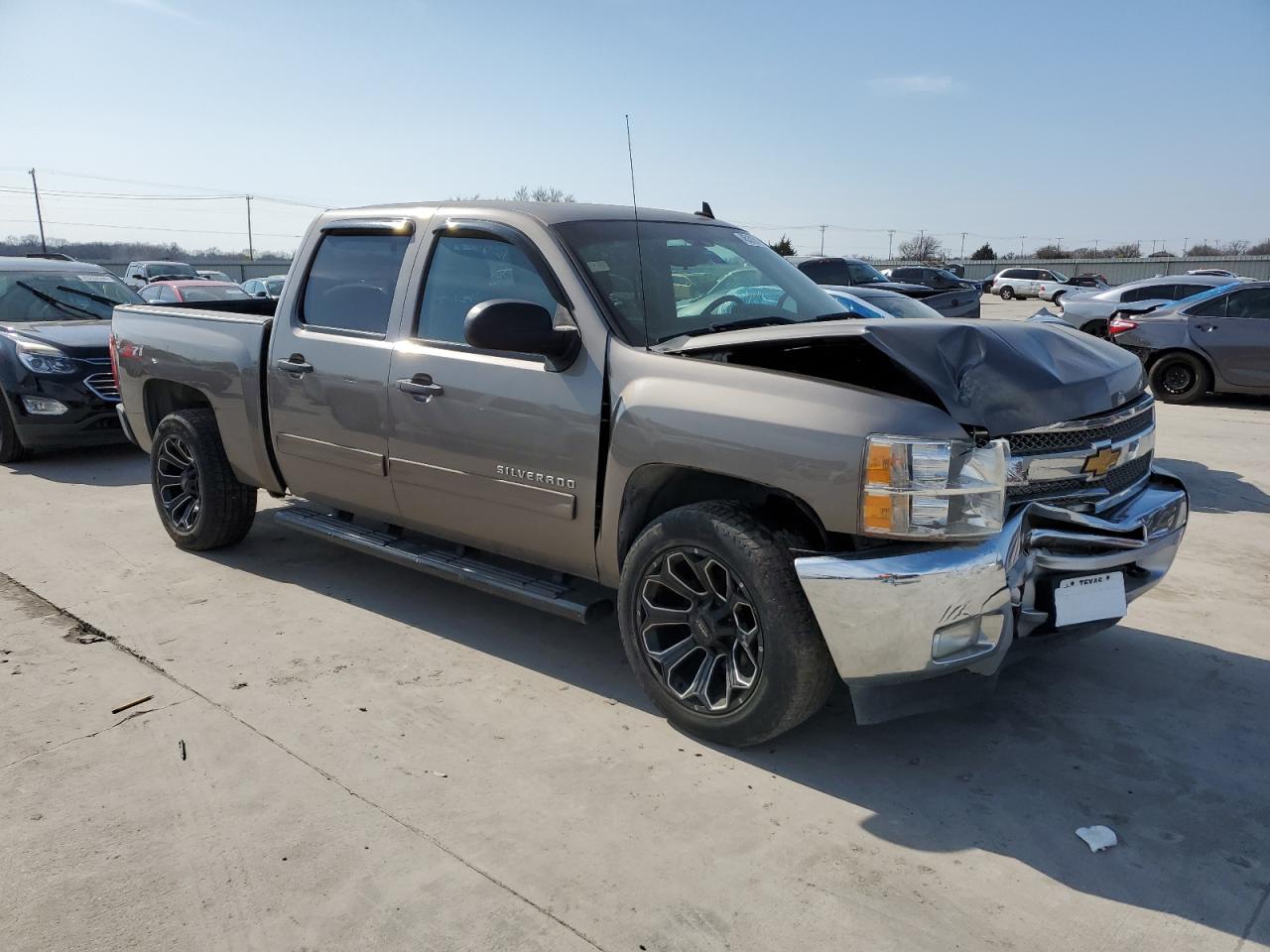 2012 Chevrolet Silverado - Image 4