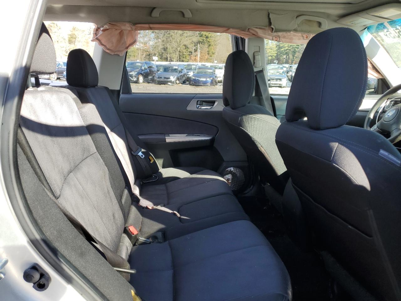 2010 Subaru Forester - Image 11