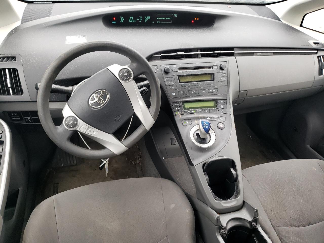 2011 Toyota Prius - Image 8