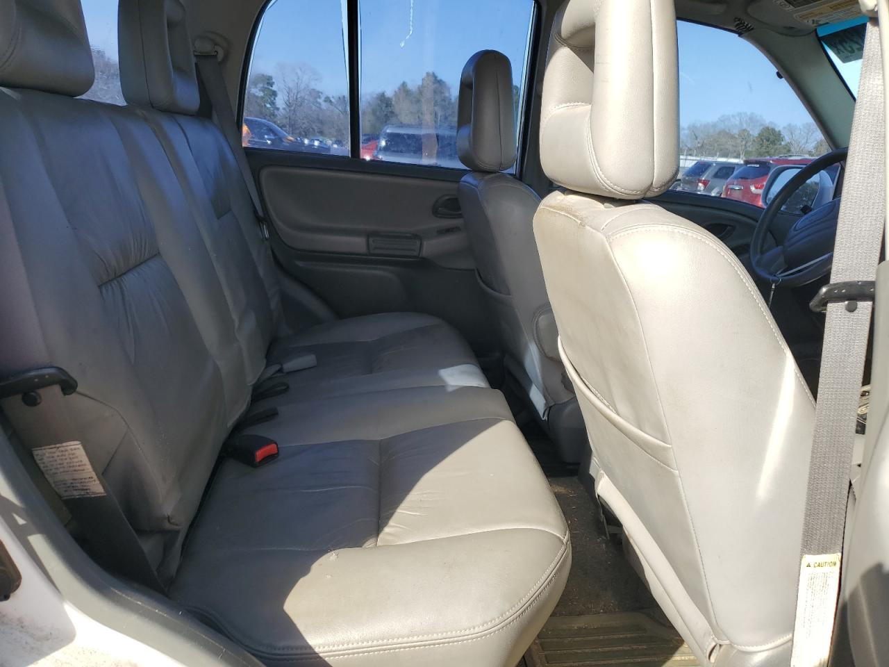 2002 Chevrolet Tracker - Image 11