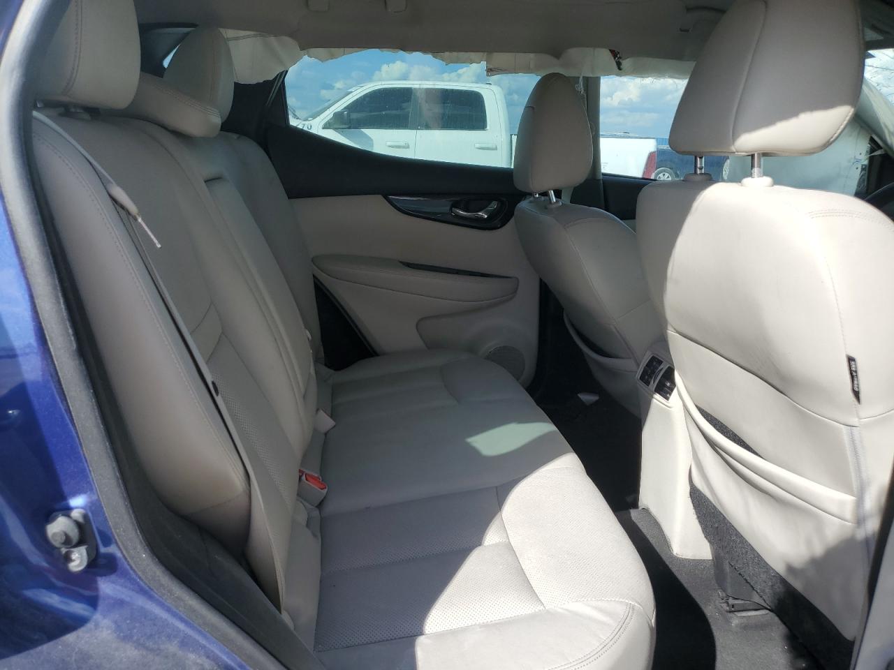 JN1BJ1CP5HW006554 NISSAN ROGUE 2017