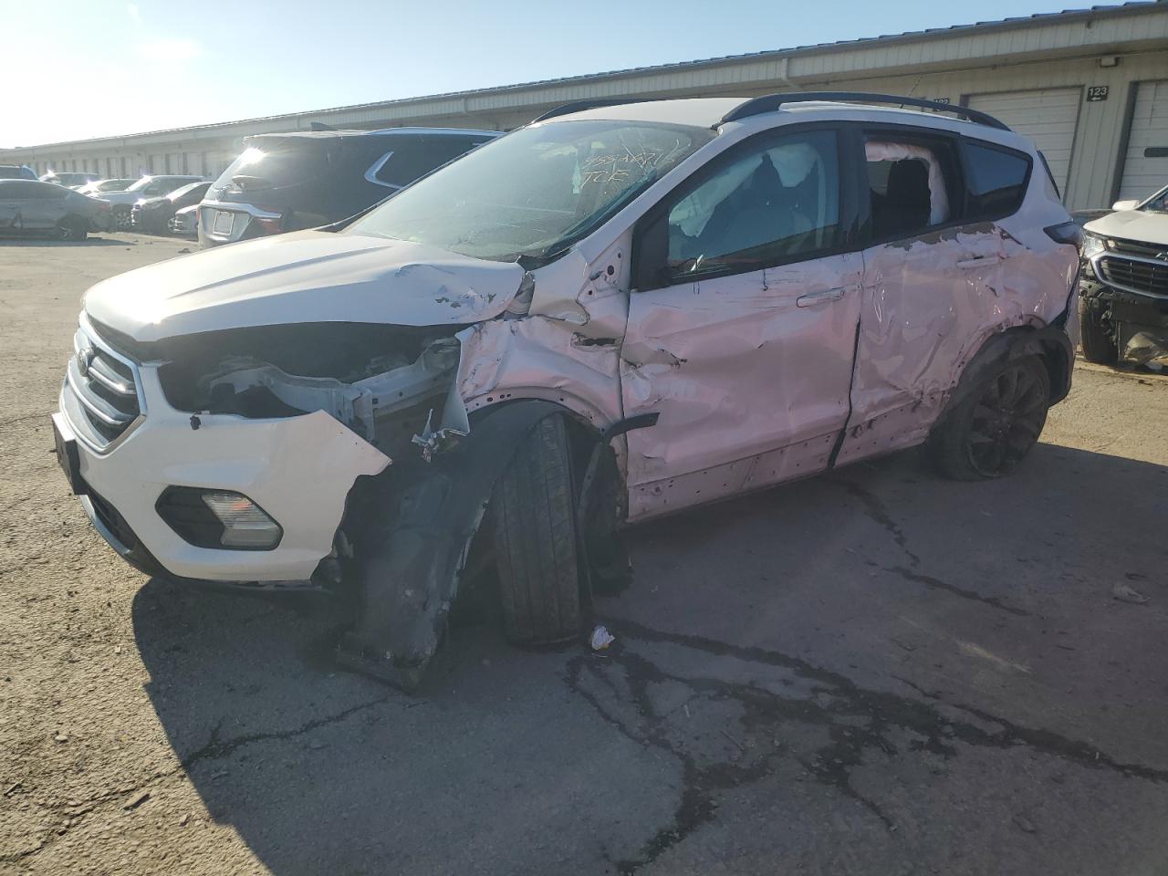 1FMCU9G99HUE68366 FORD ESCAPE 2017