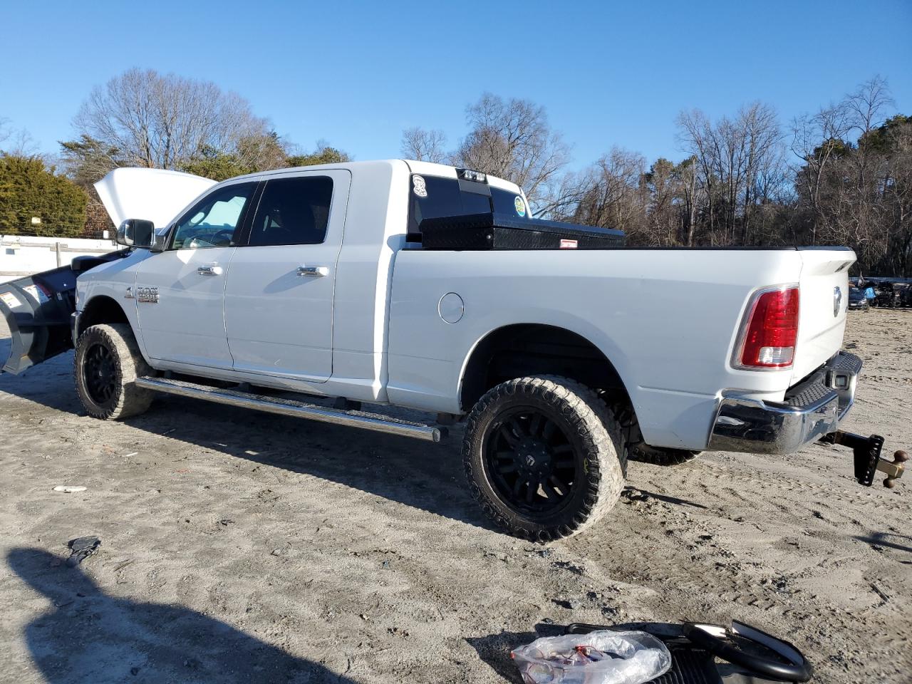 2016 RAM 2500 - Image 2