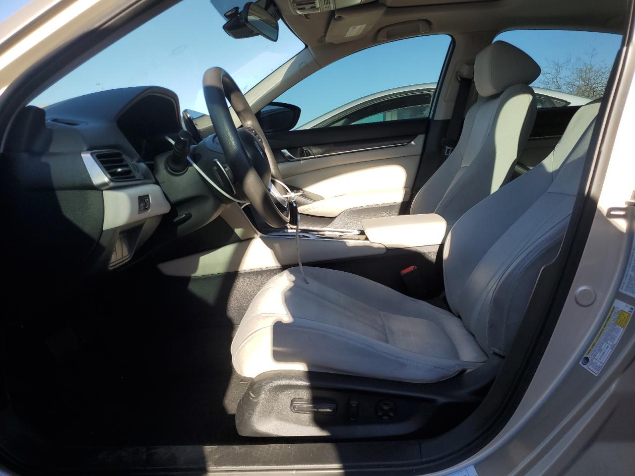 1HGCV3F48JA001436 HONDA ACCORD 2018