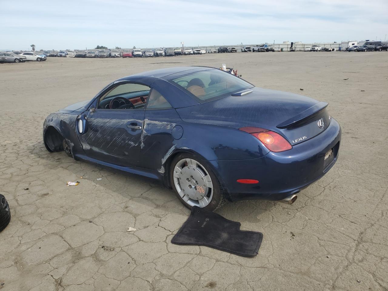 2004 Lexus SC - Image 2