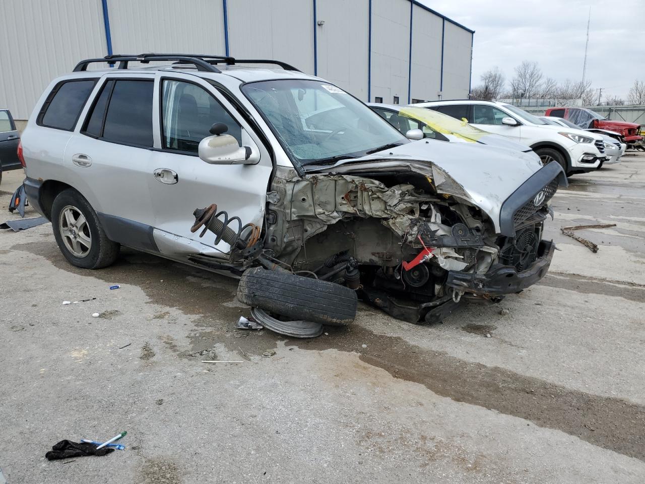 2004 Hyundai Santa Fe - Image 4