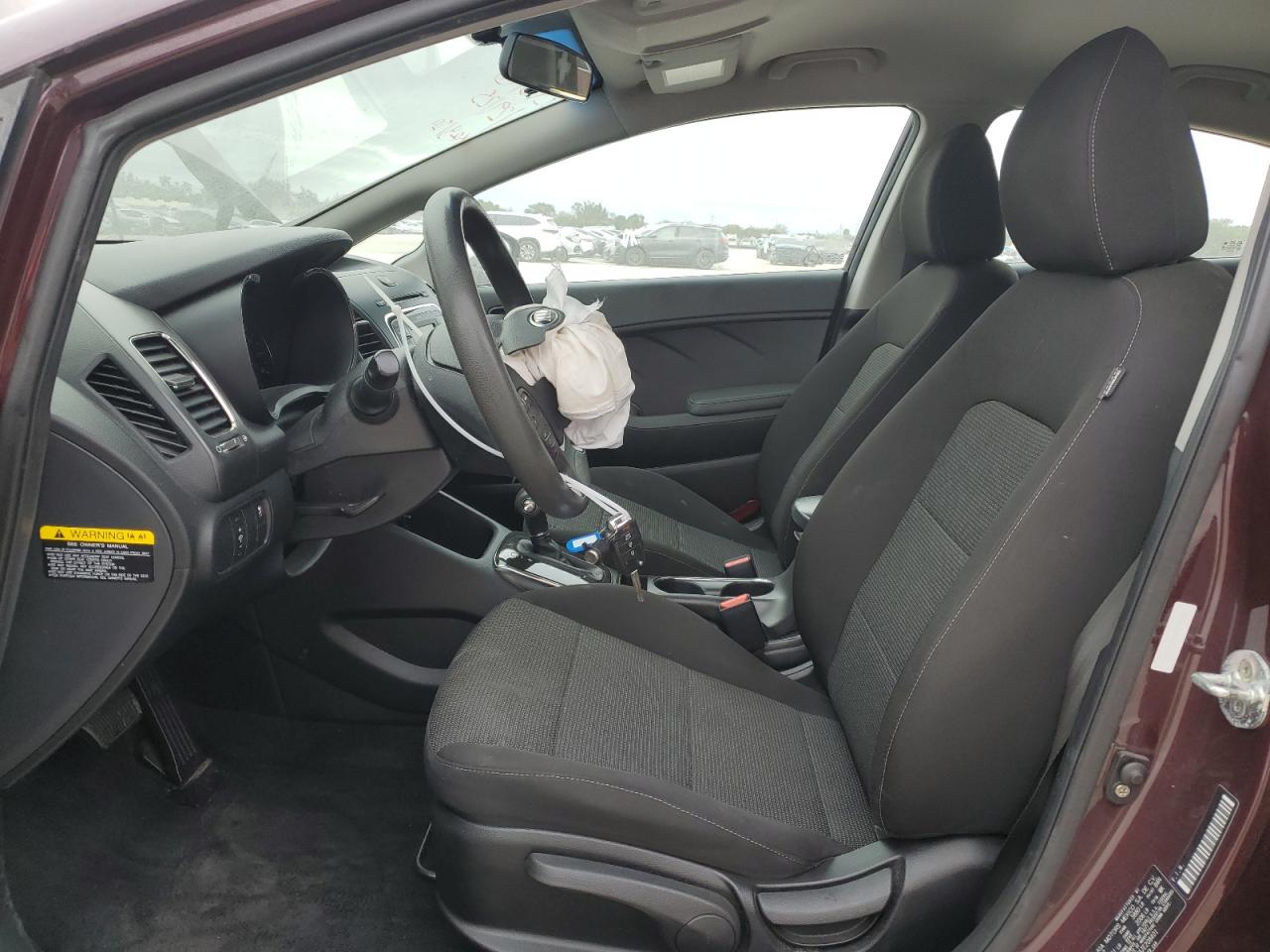 2018 Kia Forte - Image 7