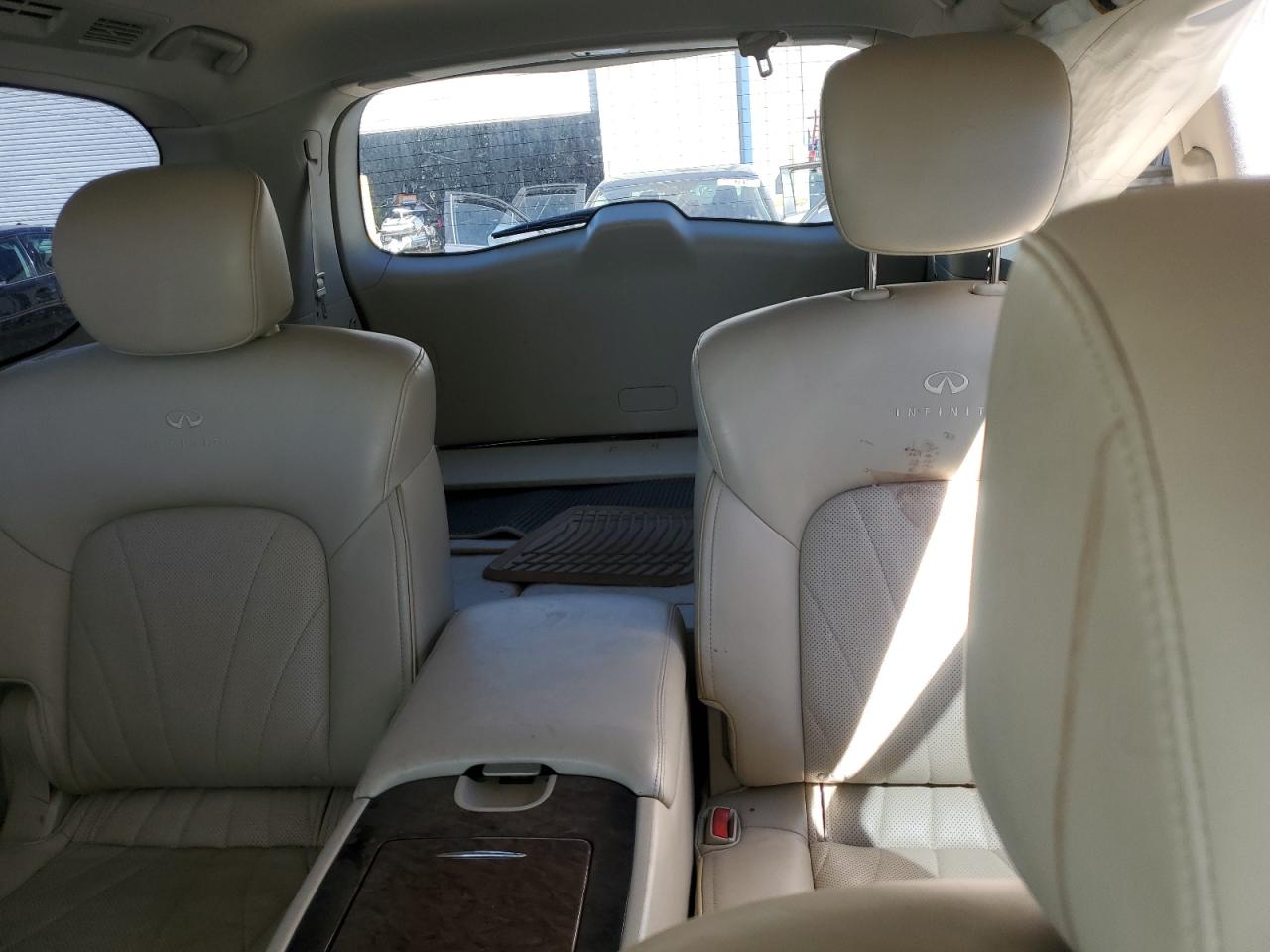 2012 Infiniti QX56 - Image 10