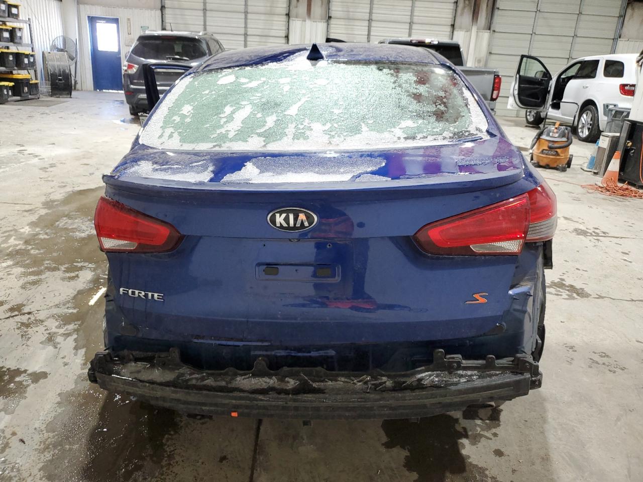 2018 Kia Forte Lx VIN: 3KPFL4A74JE275576 Lot: 45329175